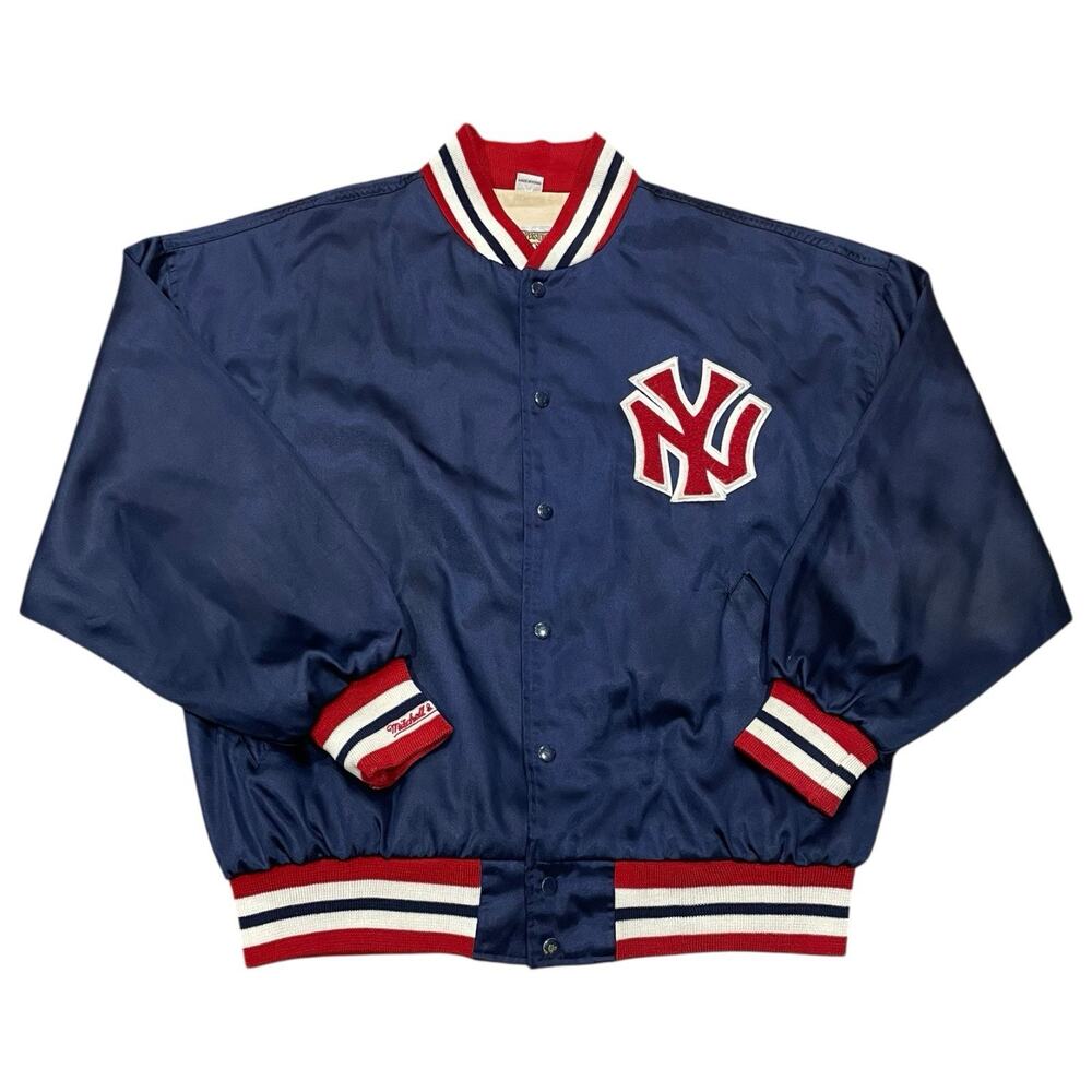 Vintage New York Yankees Jacket Mens 52 Blue MLB Cooperstown Collection Satin